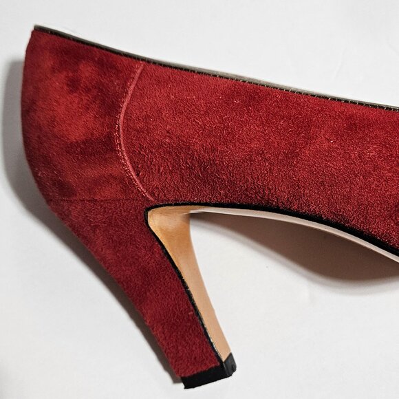 Salvatore Ferragamo Red Suede Pumps – Size 9 AAAA (Ultra Narrow) – Vintage - Picture 4 of 6